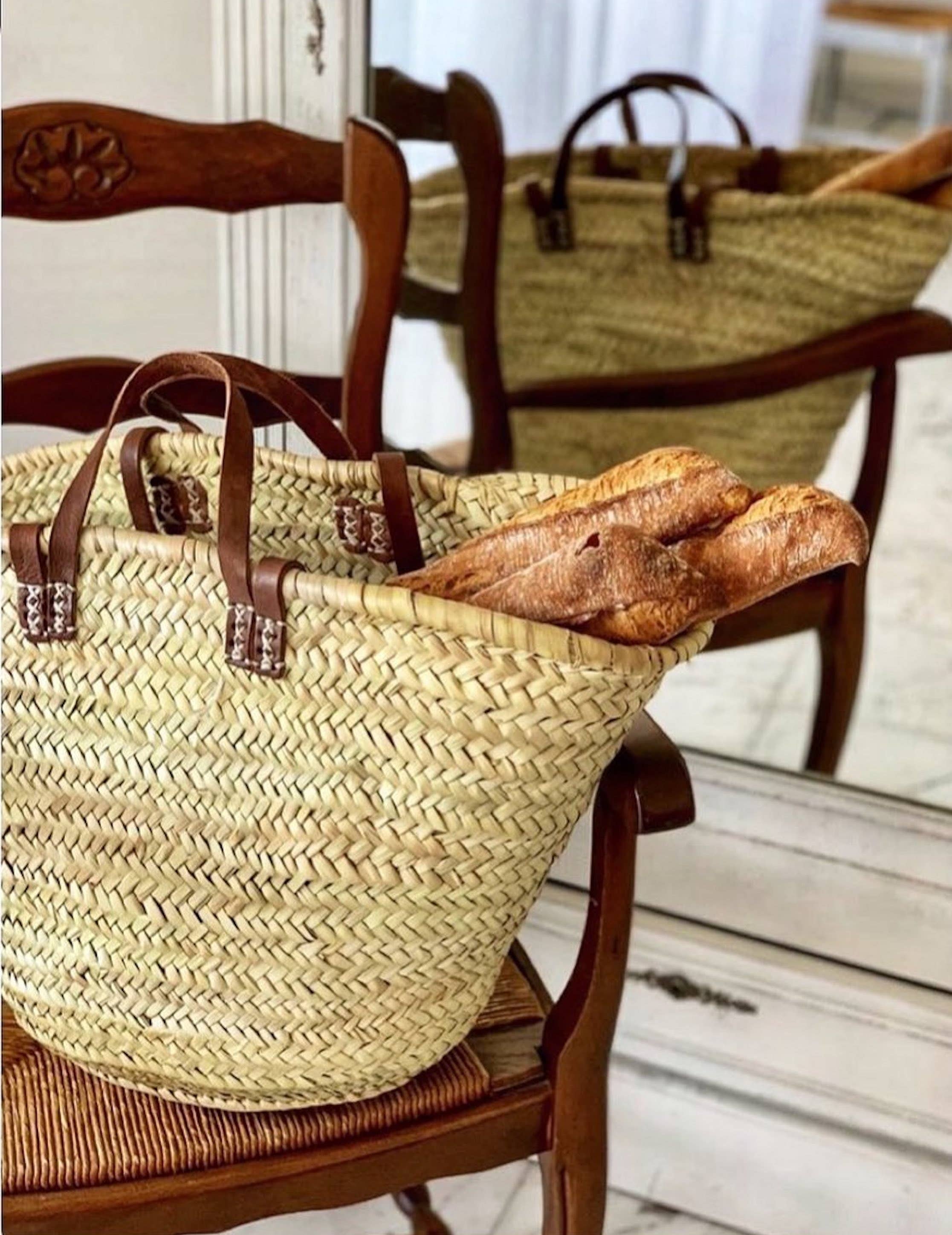 French market basket with doubles handles, beach bag