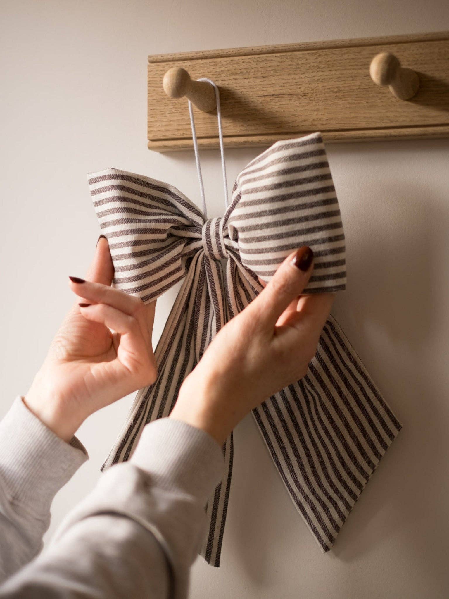 Black and White Stripe Hanging Bow