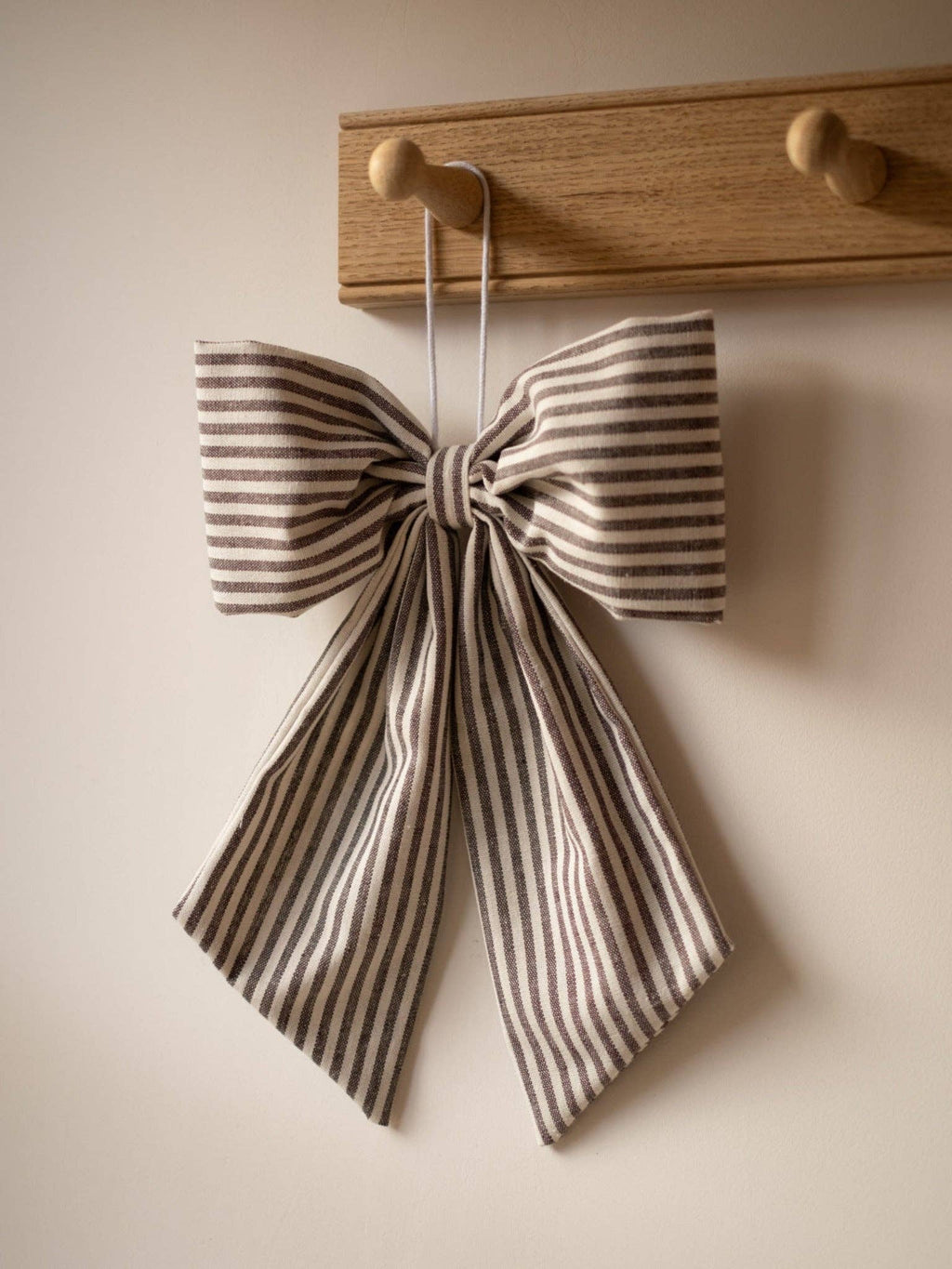 Black and White Stripe Hanging Bow