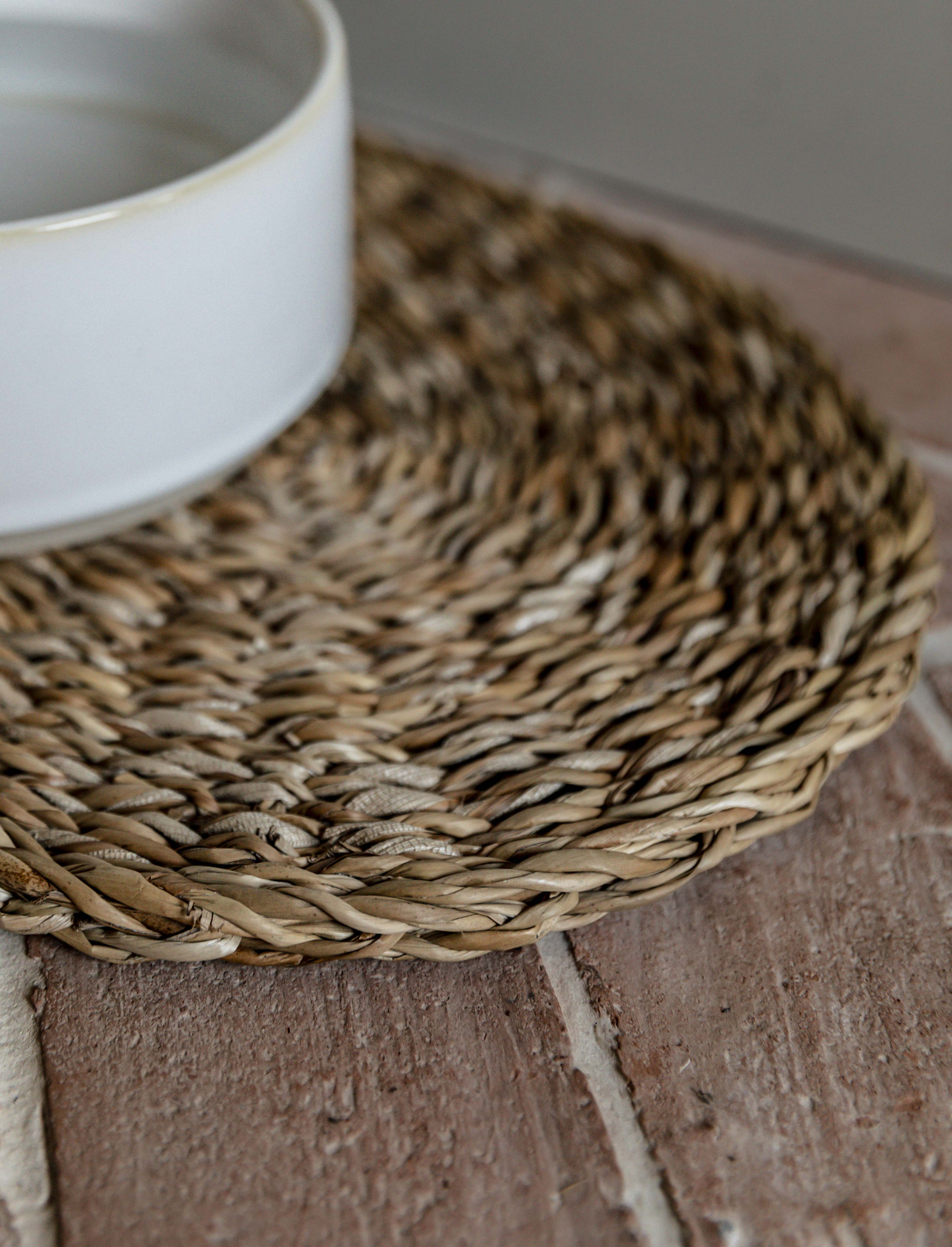 Natural Seagrass Pet Bowl Mat