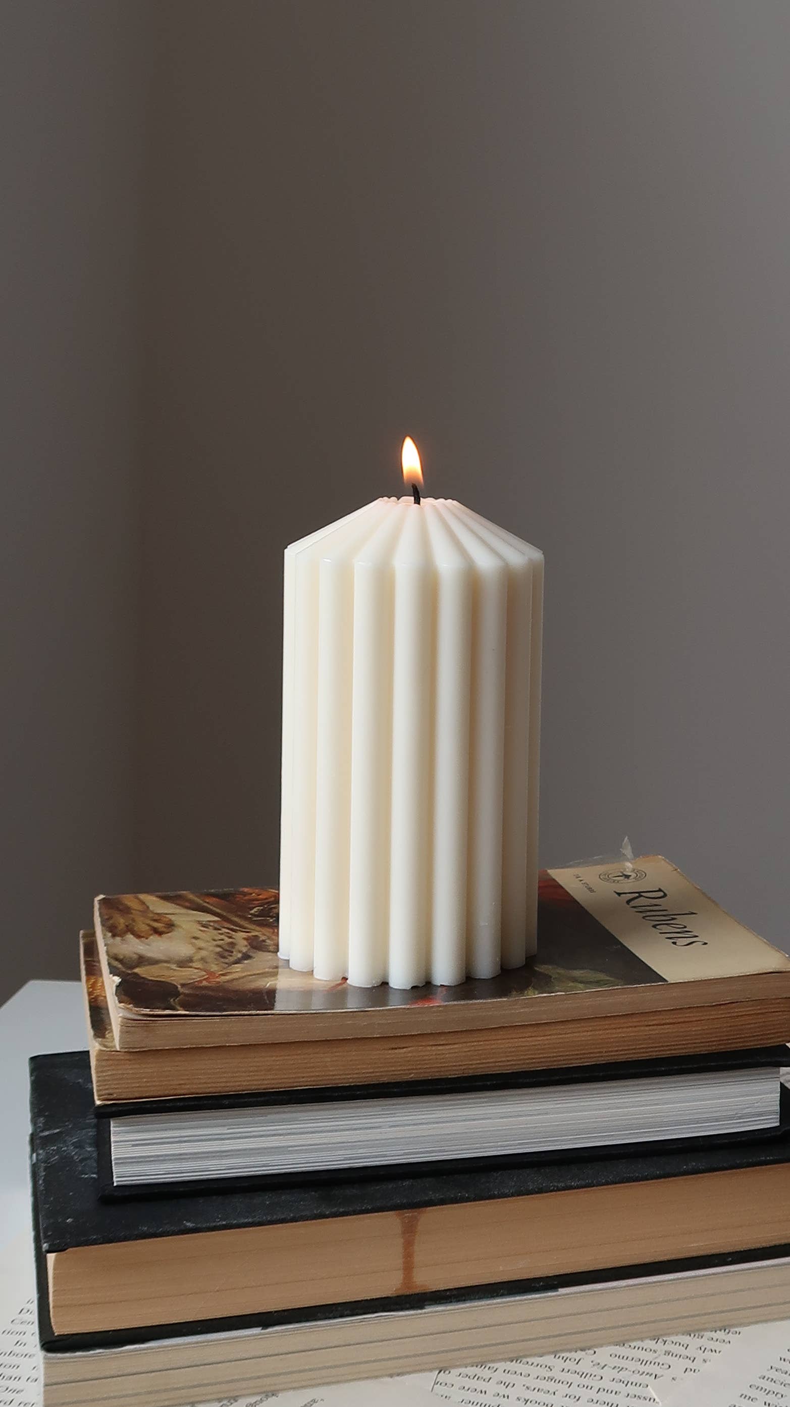 Small thick ribbed soy scented candle