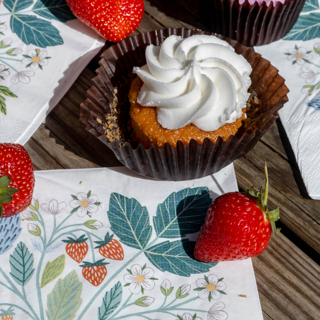 Wild Strawberries Paper Napkins